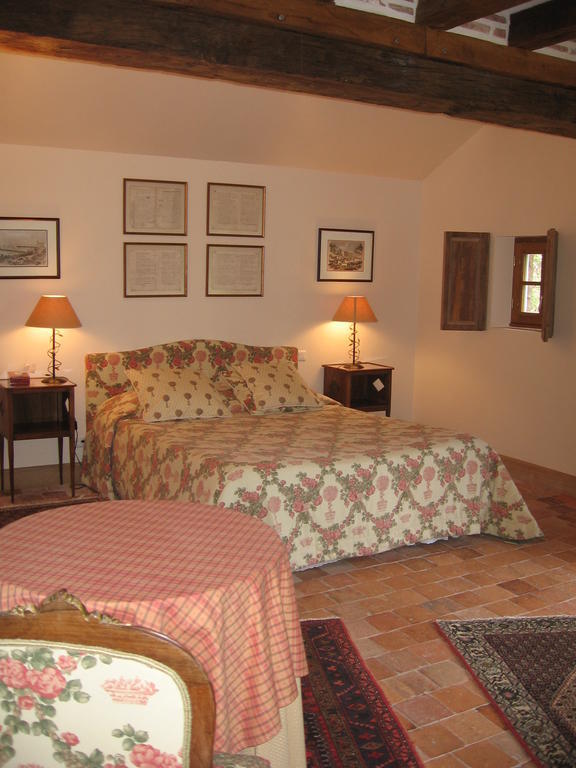 Cerdon Les Vieux Guays Bed & Breakfast 部屋 写真